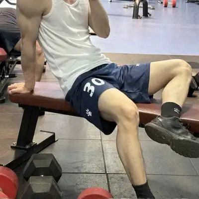 程俊